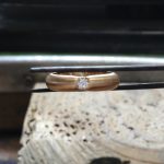 Fede tonda diamantata con brillante